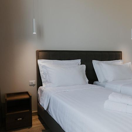 Hotel Kroi Near Castle Entrance Castle And Town View Krujë Екстериор снимка